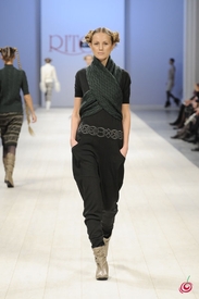 Zhanna Zhuravskaya_UFW_Rito_02.jpg