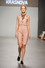 Zhanna Zhuravskaya_UFW_Victoria Krasnova_01.jpg