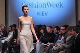 Zhanna Zhuravskaya_UFW_Svetlana Tegin_09.jpg