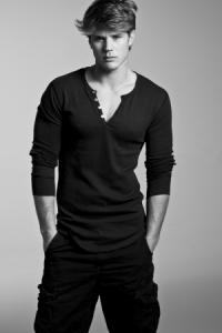 post-20251-0-35305300-1358625201_thumb.j