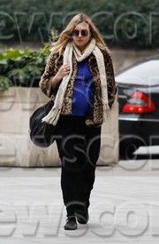 fearne dec 19 (4).jpg