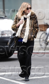 fearne dec 19 (8).jpg