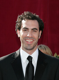 Sacha_Baron_Cohen_57th_Annual_Emmy_Awards_3_XIVf_U.jpg