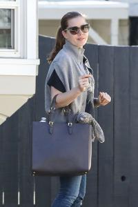 amy-adams-pictures-out-in-sherman-oaks-j.jpg