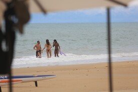 Naomi Campbell at the beach of Trancoso Porto Seguro Bahia in Brazil 28.12.2014_04.jpg