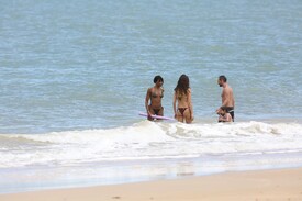Naomi Campbell at the beach of Trancoso Porto Seguro Bahia in Brazil 28.12.2014_05.jpg