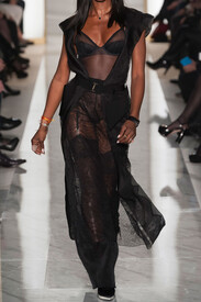 Naomi Campbell for La Perla Atelier HC SS 2015 in Paris 26.1.2015_17.jpg