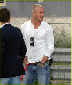 88705_david_beckham_audi_test_drive_06_122_524lo.jpg