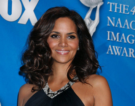 Halle_Berry_at_NAACP_Awards_06.jpg