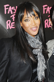 celebrity-paradise.com-The_Elder-Naomi_Campbell_2010-02-12_-_Relief_Haiti_in_New_York_158.jpg