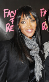 celebrity-paradise.com-The_Elder-Naomi_Campbell_2010-02-12_-_Relief_Haiti_in_New_York_165.jpg