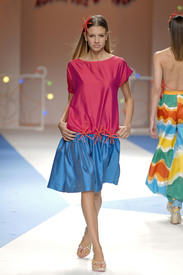 celebrity_city_Agatha_Ruiz_De_La_Prada_Milan_Fashion_Show_22.jpg