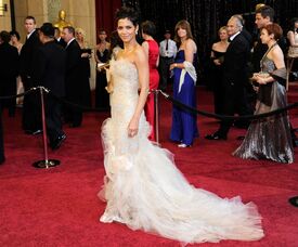 Celebutopia-Halle Berry arrives at the 83rd Annual Academy Awards-05.jpg