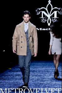 MACKAGE902.jpg