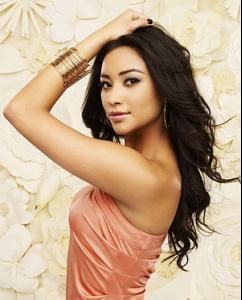 shaymitchell77.jpg