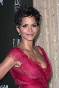 Halle_Berry5.jpg