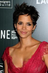 Halle_Berry64.jpg