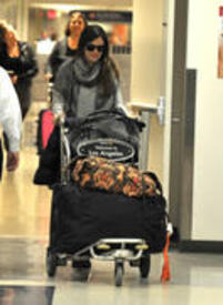 th_RachelBilsonintightsLAX1sidebuttpicFEB_22_2011HQx2411.jpg