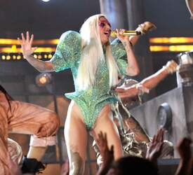 Grammy Performance036.jpg