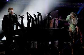 Grammy Performance037.jpg