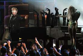 Grammy Performance087.jpg