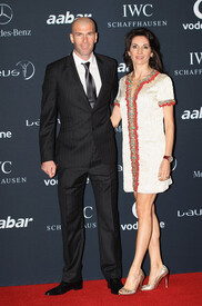 Zinedine Zidane Red Carpet Arrivals 2011 Laureus UK6AZ1nL7J4l.jpg
