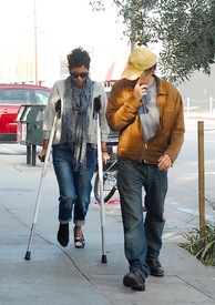 Halle Berry out in West Hollywood 1.2.2012_02.jpg