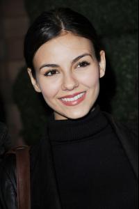 victoria-justice-007.jpg