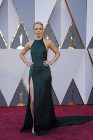 Rachel McAdams - Oscars 2016-1.jpg
