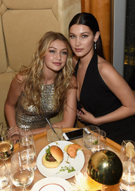 gigi_hadid_y_bella_hadid_7699_620x.jpg