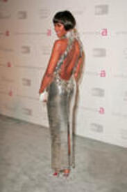 th_Naomi_Campbell_AA07E_003.jpg