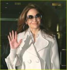 th_jennifer-lopez-mom-06.jpg