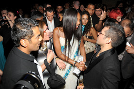 celeb-city.org_Naomi_Campbel_VOGUE_INDIA_Kick-off_Party_012.jpg