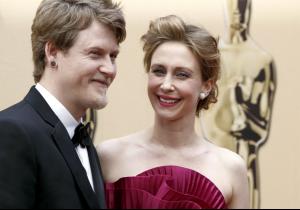 ia_VeraFarmigaarrivesatthe82ndAcademyAwards_01_122_510lo.jpg