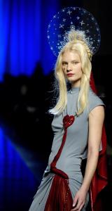 42579_celebrity_city_Jean_Paul_Gaultier_Paris_S_S_07_Haute_Couture_31_123_116lo.jpg