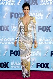 HalleBerry42ndNAACPImageAwardsinLA03Mar2011_017.jpg