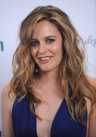 celeb-city.org-The_Elder-Alicia_Silverstone_2009-04-23_-_2009_Heart_of_Green_Awards_326.jpg