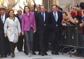 celebrity-paradise.com-The_Elder-Princess_Letizia_2009-11-03_-__Visits_Zamora_in_Spanien_1246.jpg