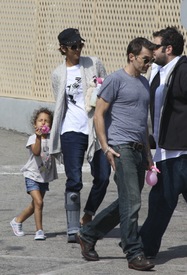 Halle Berry out and about in Malibu 26.2.2012_05.jpg