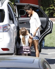 Halle Berry picks up her daughter Nahla from school in L.A. 9.3.2012_07.jpg