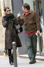 Halle Berry pictured in Paris on a motorbike 19.3.2012_04.jpg
