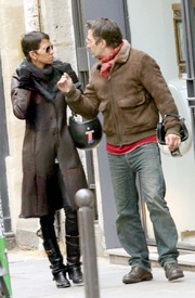Halle Berry pictured in Paris on a motorbike 19.3.2012_05.jpg