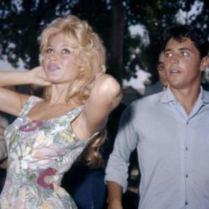 post-61825-0-22805400-1364609090_thumb.j