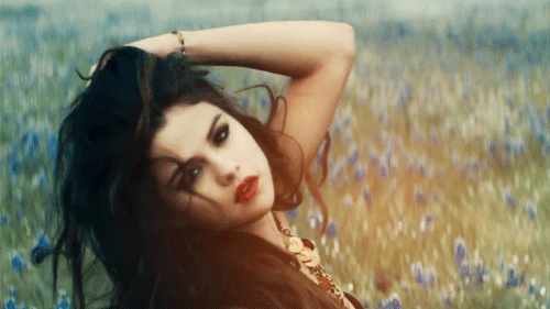Selena Gomez2128.gif