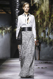 Vionnet-RTW-FW15-Paris-2300-1425498004-bigthumb.jpg