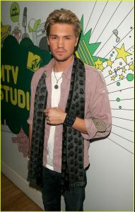 chad_michael_murray_trl_05.jpg