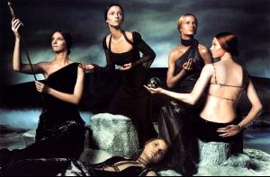 Versace9899_r_Stordahl_Marnay_VanSeemus_Murphy_Rizer_VersaceCatalog_StevenMeisel_zob.jpg