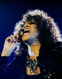 whitneyhoustonperformsattheo2arenatikipetercelebritycity012.jpg