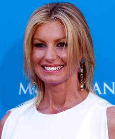 Preppie_FaithHillat45thAnnualACMAwards37.jpg