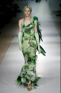 03703_ss2003ctr_JPGaultier_16_122_886lo.jpg